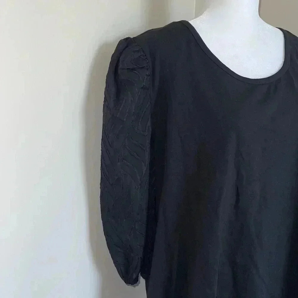 A Love Story Sheer-Sleeve Blouse - Picture 3 of 12
